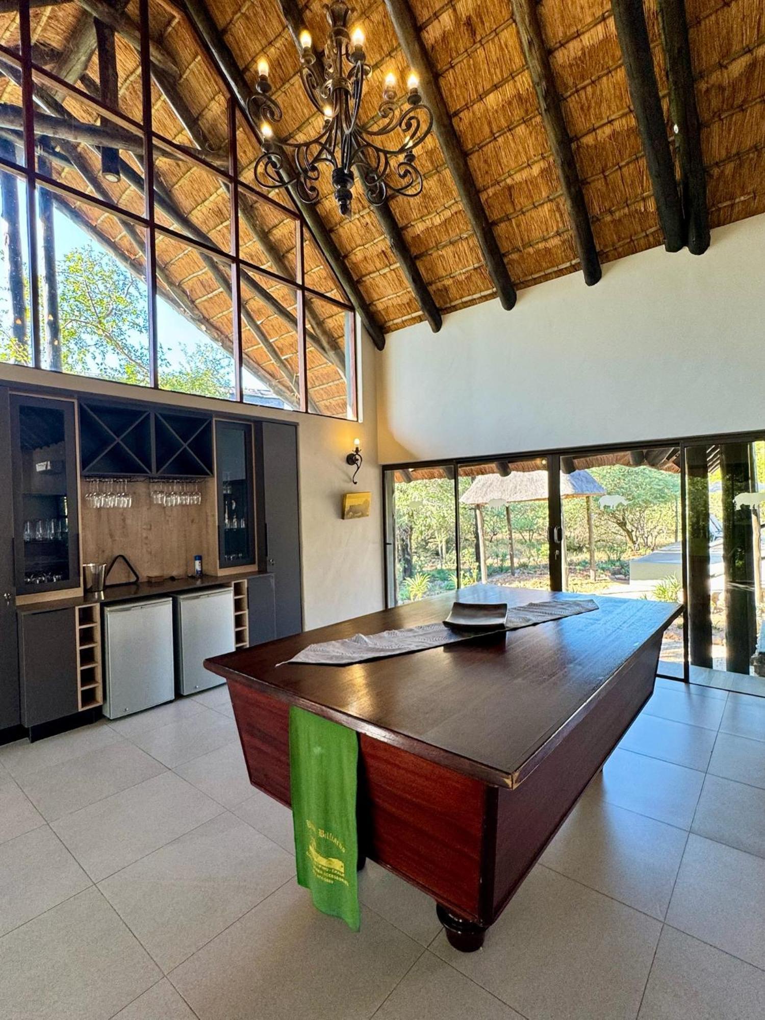 Pangolin Game Lodge - Self Catering, Incl 2 Game Drives Per Day Matlhagame Екстер'єр фото