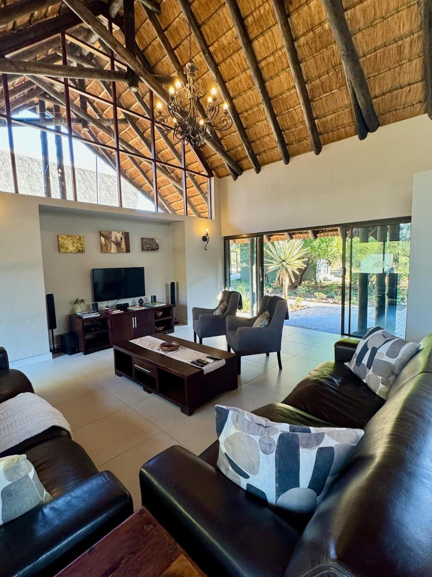 Pangolin Game Lodge - Self Catering, Incl 2 Game Drives Per Day Matlhagame Екстер'єр фото